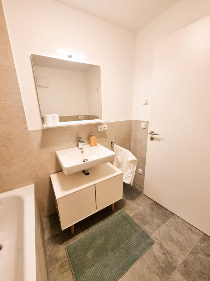 באד אייבלינג Orangehome: Waldlichtung - Zentral Zwischen Therme Und Stadtmitte מראה חיצוני תמונה